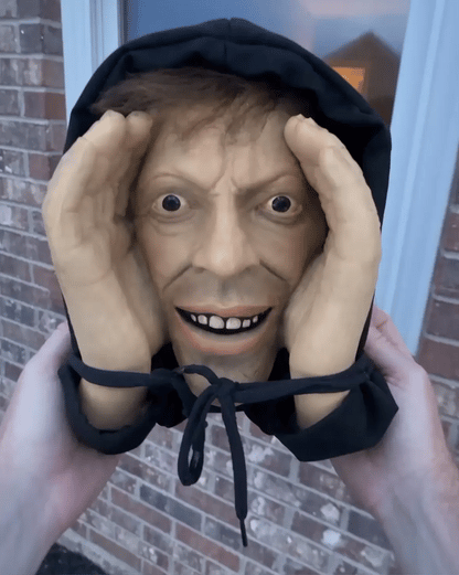 ScaryPeeper™